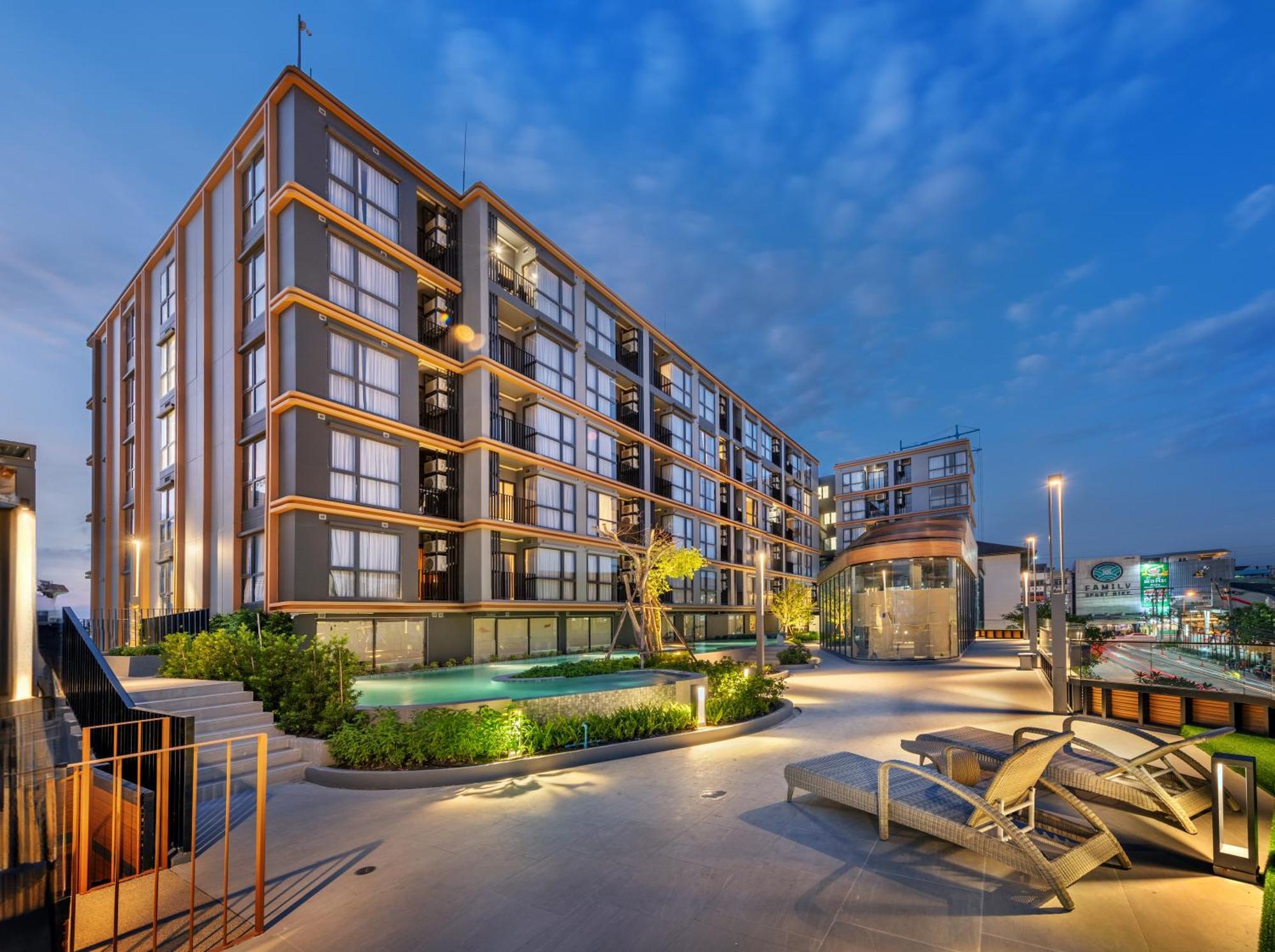 Salaya One Hotel & Service Apartment Exterior foto