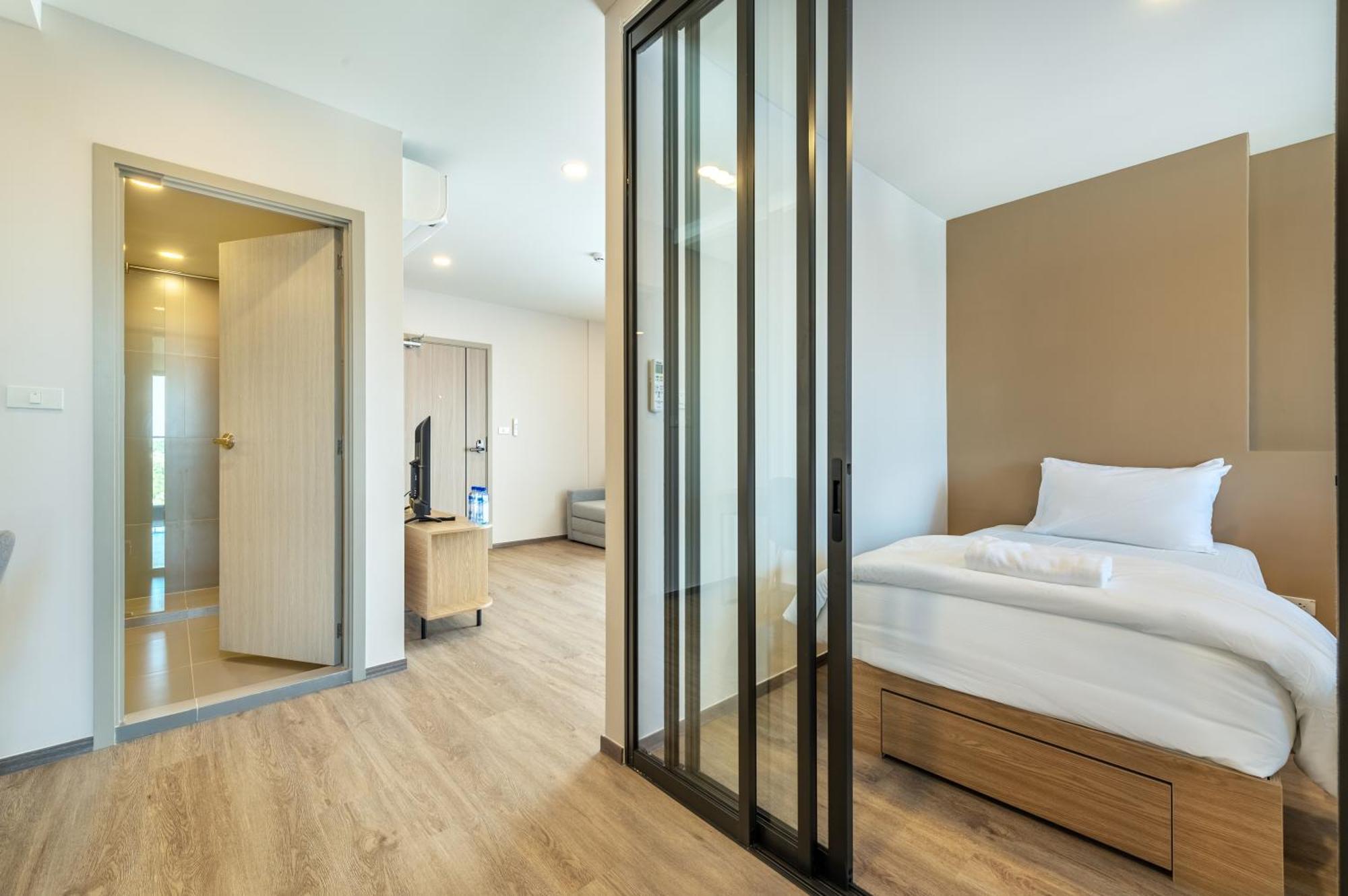 Salaya One Hotel & Service Apartment Exterior foto