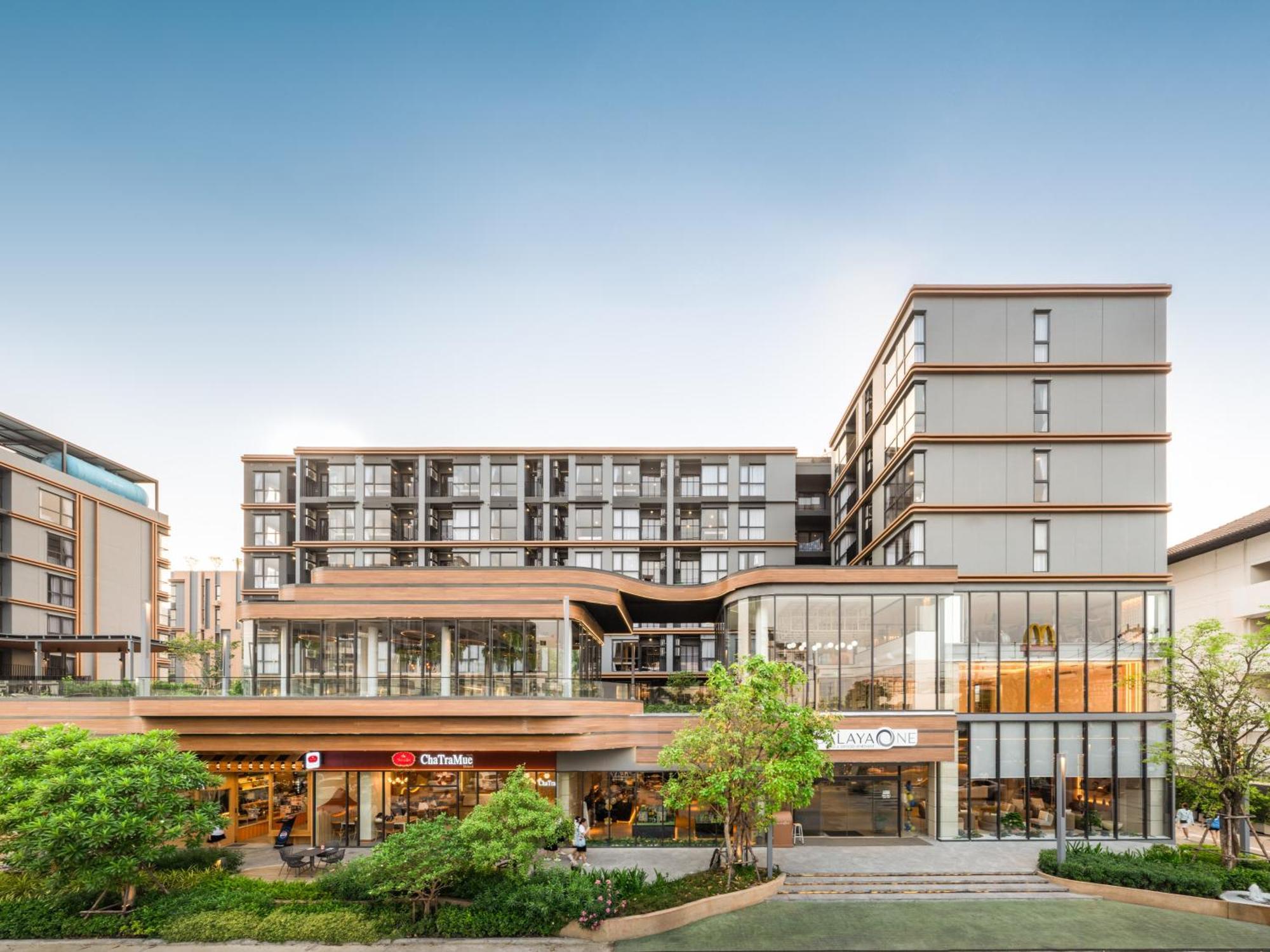 Salaya One Hotel & Service Apartment Exterior foto