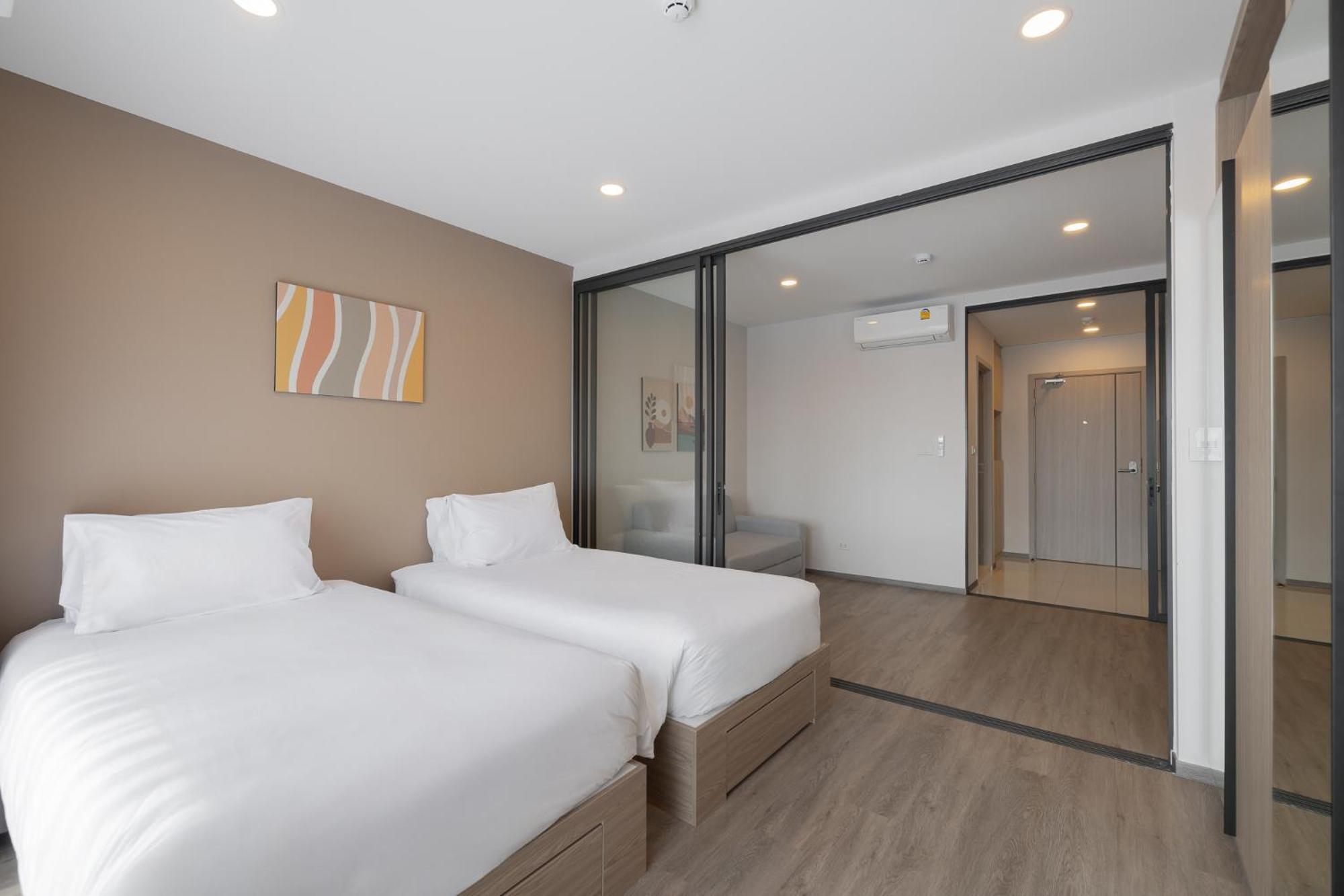 Salaya One Hotel & Service Apartment Exterior foto